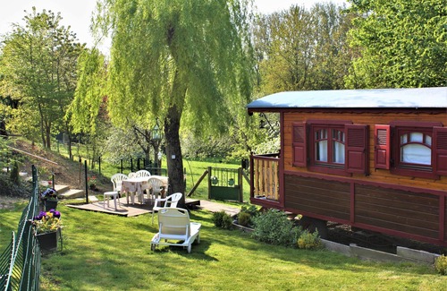 Riviere Apartment | The Gypsy Caravan 5 miles from Arras