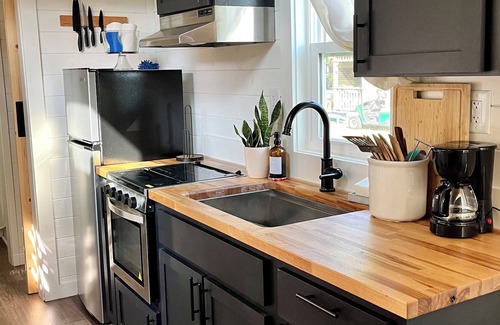 Roanoke Rapids House | The Halifax Hideaway