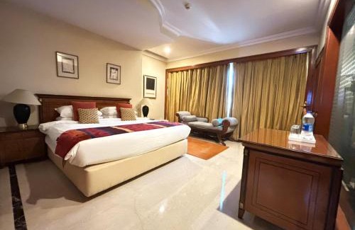 Barakhamba Hotel | The Hans, New Delhi