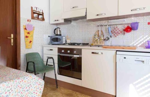 Fucecchio Apartment | The Happy Apple Tree