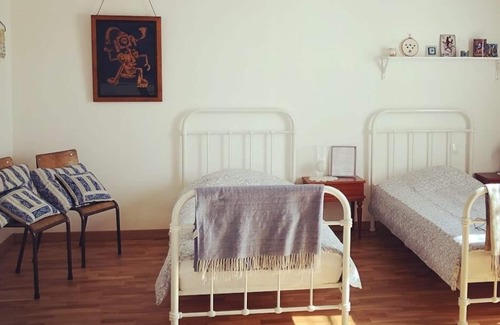 Fauroux House | The Happy Hamlet - A Special Hideaway. Best enjoyed with family or friends!