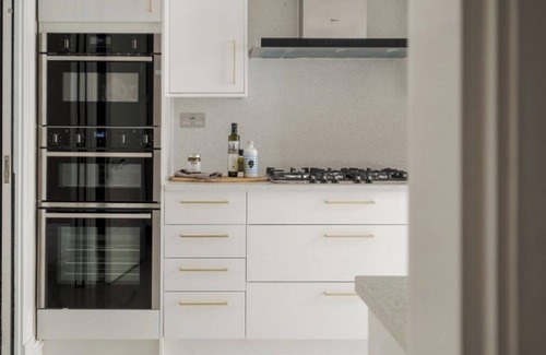 Brompton & Hans Town House | The Harrod's Next Door House