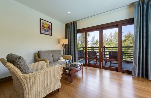Khuk Khak Beach Hotel | The Haven Khao Lak