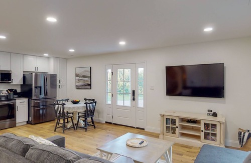 Ashley Oaks House | The Haven with an Amazing Location *No Cleaning Fee*