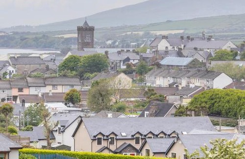 Dingle House | The Hawthorn Rooms Dingle