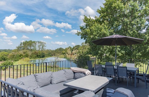 Etchinghill Cottage | The Hayloft by Bloom Stays - beautiful location with hot tub