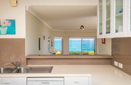 Woolgoolga Apartment | The Headland - Woolgoolga Headland! Pollack Esplanade.