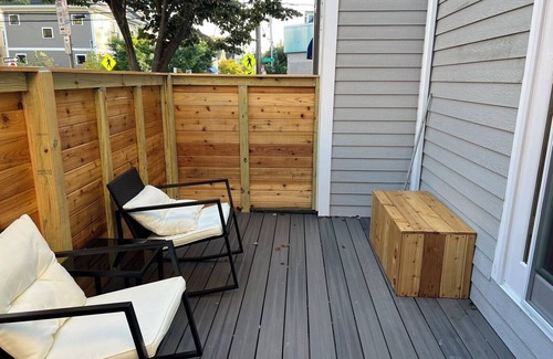 Central Square Apartment | The heart Cambridge/Boston Studio private yard free permit parking 1#