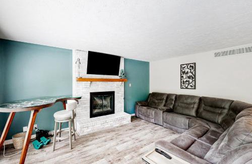 Carmel House | The Heart Pond Resort