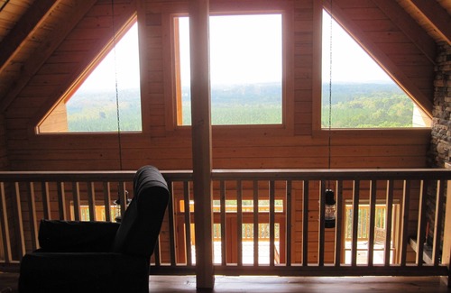 Shiloh Cabin | The Heights Cabin, solid wood log cabin with awesome views