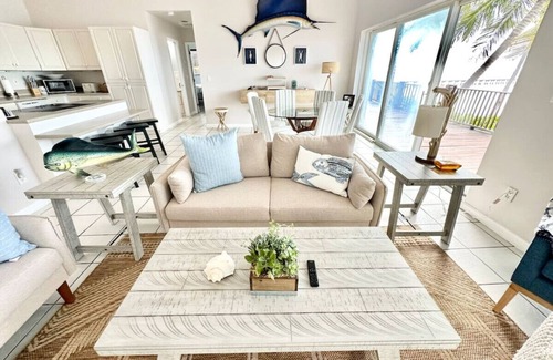 Sugarloaf Key House | The Hemingway - Beach Houses Key West