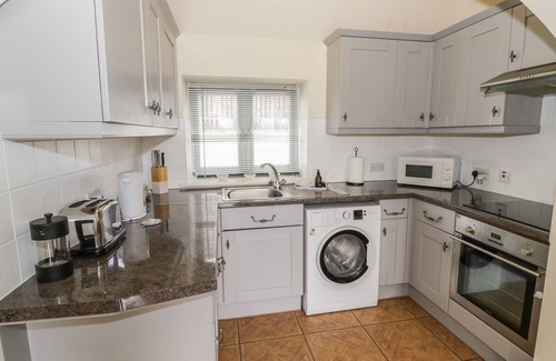 Little Haywood Cottage | THE HEREFORD LODGE, pet friendly, with a garden in Great Haywood