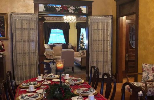 Lenox Bed & Breakfast | The Heritage Inn-Lenox, Iowa