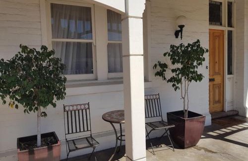 Glenelg House | The Heritage - located in in the center of Glenelg