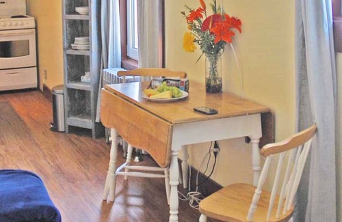 Nelson House | The Herridge Lane Suite