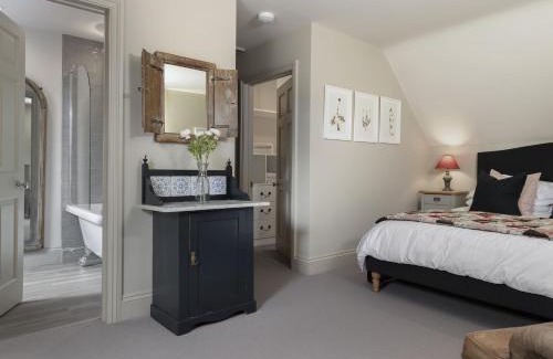 Lower Oddington House | The Hideaway