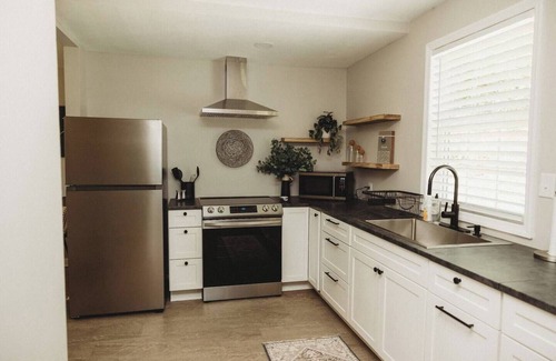 Bidwell Apartment | The Hideaway House