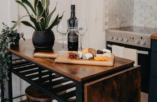 Barrie House | The Hideout Garden Suite