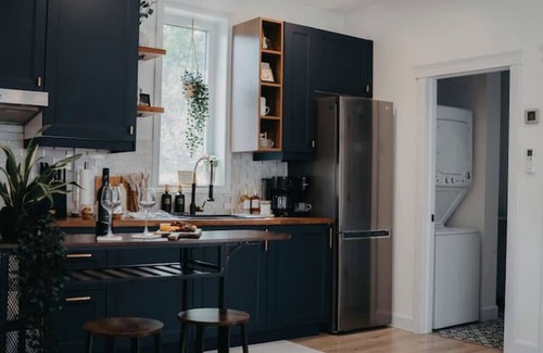 Barrie House | The Hideout Garden Suite