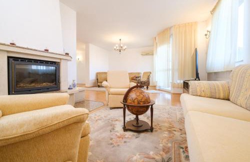 Plovdiv Center House | The Hill House Free Parking