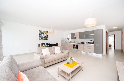 Marsalforn Apartment | The Hillock Penthouse South A14