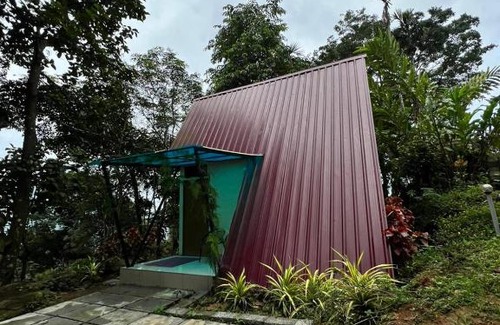 Lakkidi House | The Hillock-quiet by the Mountains