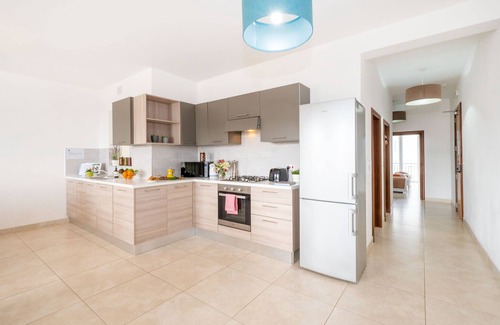 Marsalforn Apartment | The Hillock South B12