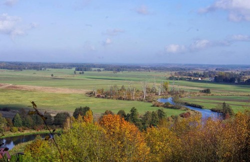 Czarnkow Apartment | The hills at river