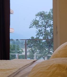 Rishikesh Apartment | The Hills & Waves