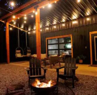 Logan Apartment | The Hillside Retreat - Cozy container home with Hot tub and Fire pit