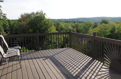 Frankfort House | The Hilltop Retreat - Peaceful With Great Views!