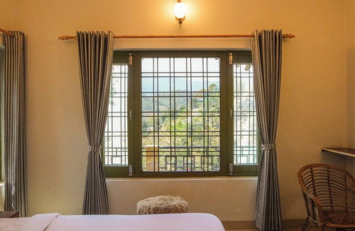 Kaul Bed & Breakfast | The Himalayan Living Whistling Pines