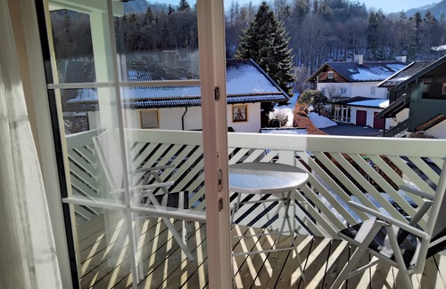 Hohenaschau im Chiemgau Apartment | The historic Haus zur Burg invites you: Apartment ciao-aschau Julia