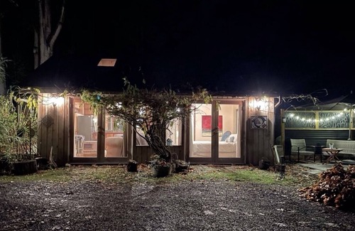Regional District of Nanaimo Cabin | The Hobbit on Canopy Ridge Gabriola