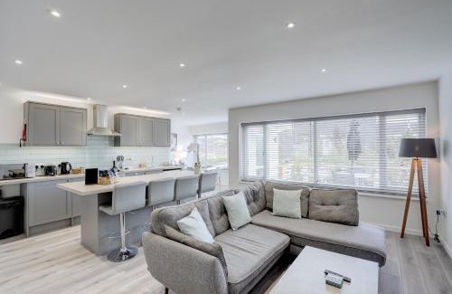 Winterton-on-Sea House | The Hollies by Winterton Cottages