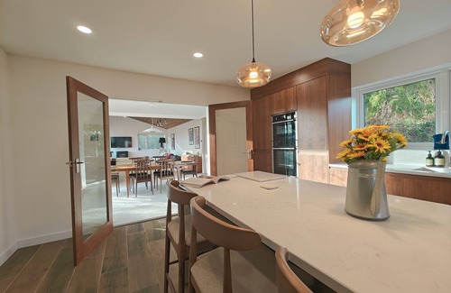 Tealby House | The Hollow Tealby - Five Bedroom House, Sleeps 10