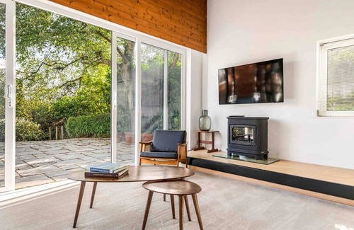 Tealby House | The Hollow Tealby - Five Bedroom House, Sleeps 10