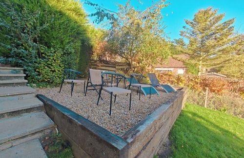Tealby House | The Hollow Tealby - Five Bedroom House, Sleeps 10