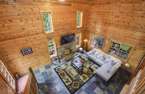 Snohomish Cabin | 🍯The Honey Bear Cabin In The Woods w/hot tub🌲🐻