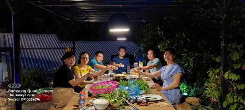 Soc Son Hotel | The Honey House Sóc Sơn