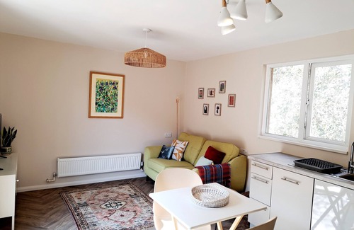 Christchurch Cabin | The Hoot - a gorgeous & secluded cabin on private wildlife reserve