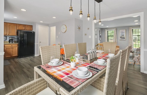Potomac Falls House | The Hoptons: Private Yard Near DC