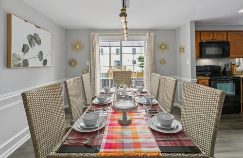 Potomac Falls House | The Hoptons: Private Yard Near DC