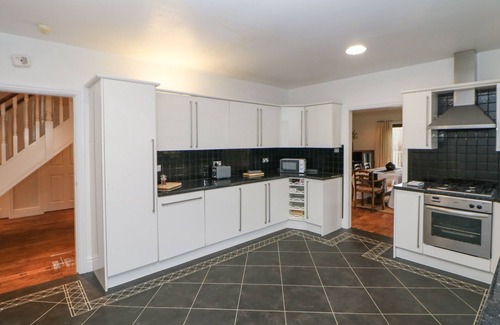 Eckington House | THE HOUSE AT THE SITWELL ARMS, pet friendly in Renishaw