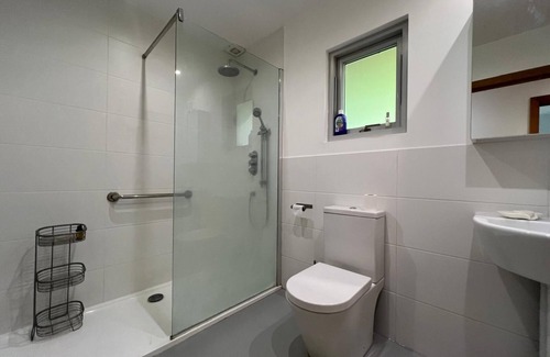 Piltdown House | The House In The Woods