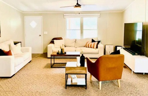 Magnolia House | The House in the Woods