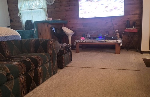 Elmira House | The house is a one level ranch type in a nice neighborhood