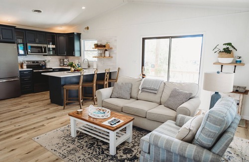 Nags Head House | ★ "The house is perfection—stylish, comfortable + close to the beach."