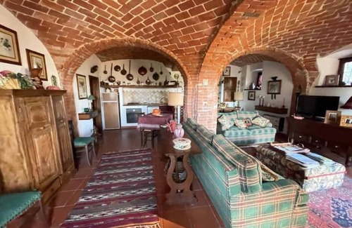 Morsasco House | The House of Red Leaves