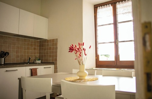 Bagnone Apartment | The house of the arches